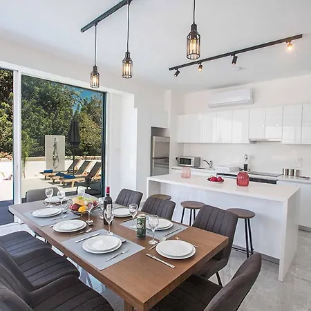 Vie Blue 4 Villa Protaras